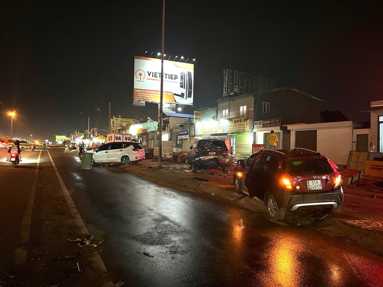 Tai nạn li&ecirc;n ho&agrave;n ở B&igrave;nh Dương, 3 người bị thương- Ảnh 3.