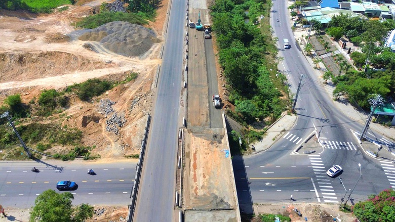 Chi bộ mạnh, đảng vi&ecirc;n ti&ecirc;n phong đưa cao tốc về đ&iacute;ch vượt tiến độ- Ảnh 5.