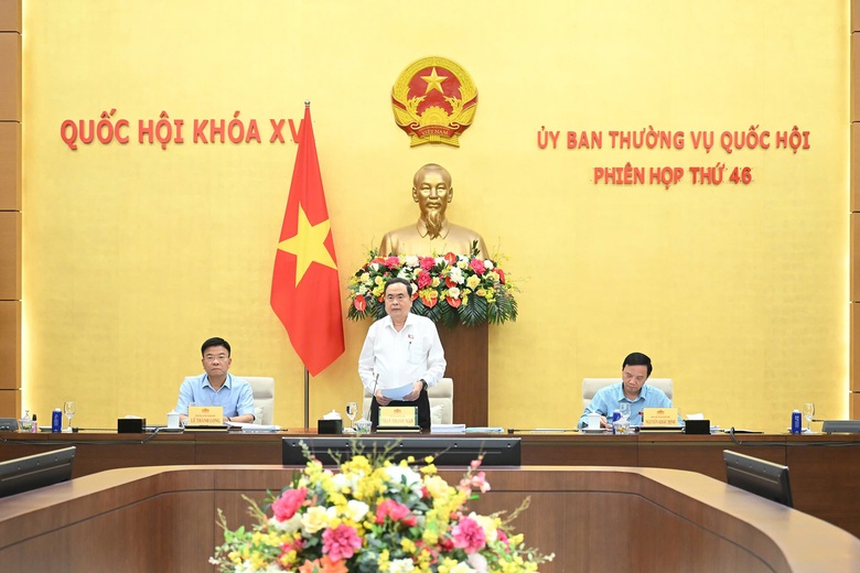 Phấn đấu th&ocirc;ng qua sớm nhất Nghị quyết sửa đổi, bổ sung Hiến ph&aacute;p 2013- Ảnh 2.