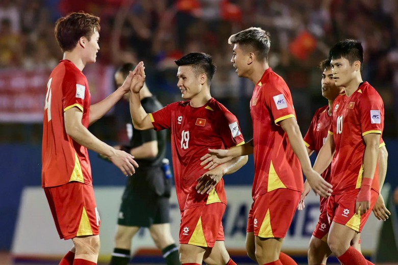 Nhận định Malaysia v&agrave; Việt Nam: Quyết đấu v&igrave; 3 điểm- Ảnh 1.