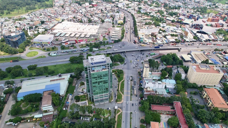 Đồng Nai giao li&ecirc;n danh 4 nh&agrave; đầu tư lập đề xuất dự &aacute;n đường tr&ecirc;n cao dọc quốc lộ 51- Ảnh 1.