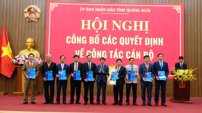 Gi&aacute;m đốc Sở X&acirc;y dựng Quảng Ng&atilde;i: Tập trung cải c&aacute;ch h&agrave;nh ch&iacute;nh, d&aacute;m nghĩ d&aacute;m l&agrave;m- Ảnh 2.
