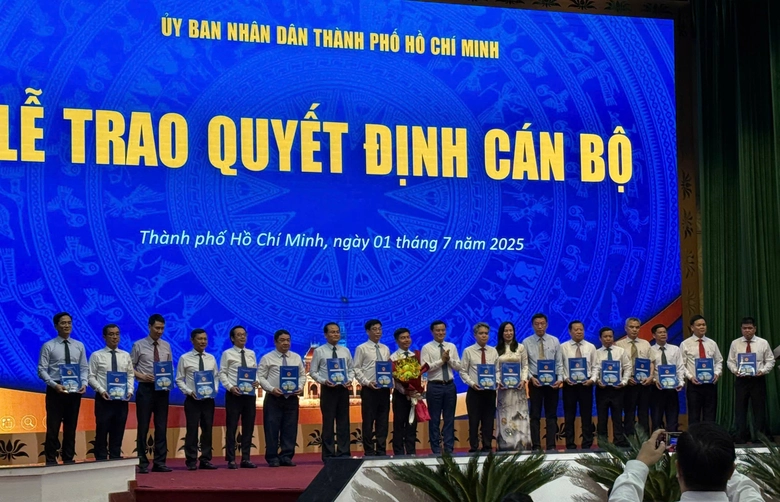 &Ocirc;ng V&otilde; Ho&agrave;ng Ng&acirc;n l&agrave;m Gi&aacute;m đốc Sở X&acirc;y dựng TP.HCM- Ảnh 2.