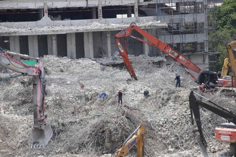 C&ocirc;ng bố nguy&ecirc;n nh&acirc;n dẫn đến vụ sập t&ograve;a nh&agrave; 30 tầng tại Bangkok, Th&aacute;i Lan- Ảnh 1.