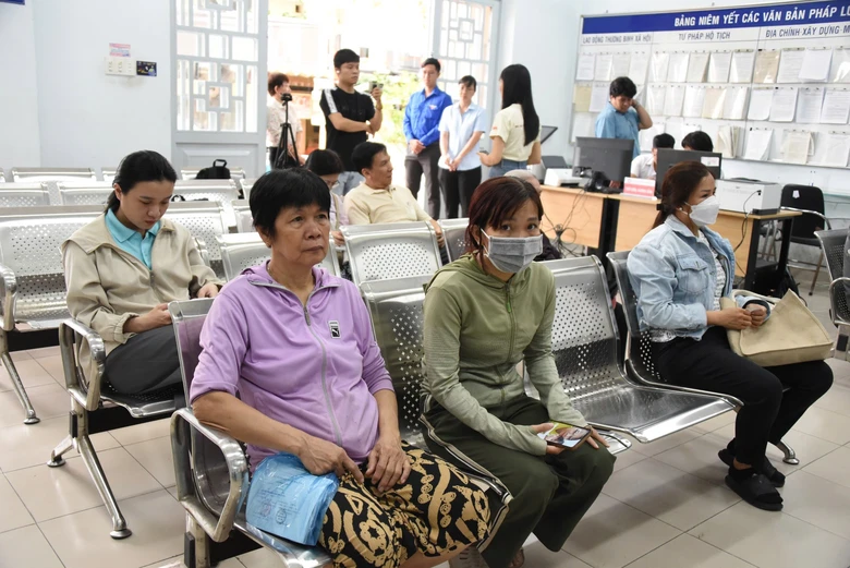 TP.HCM đạt được g&igrave; sau 2 th&aacute;ng triển khai ch&iacute;nh quyền 2 cấp?- Ảnh 2.