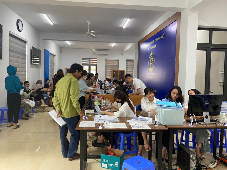 Ng&agrave;y đầu vận h&agrave;nh ch&iacute;nh quyền 2 cấp của c&aacute;c phường, x&atilde; tại Thủ đ&ocirc; H&agrave; Nội- Ảnh 8.