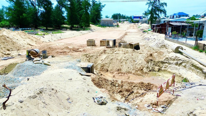 C&ograve;n vướng 1,6km mặt bằng, cầu vượt biển d&agrave;i nhất miền Trung c&oacute; c&aacute;n đ&iacute;ch đ&uacute;ng hẹn 31/12?- Ảnh 4.