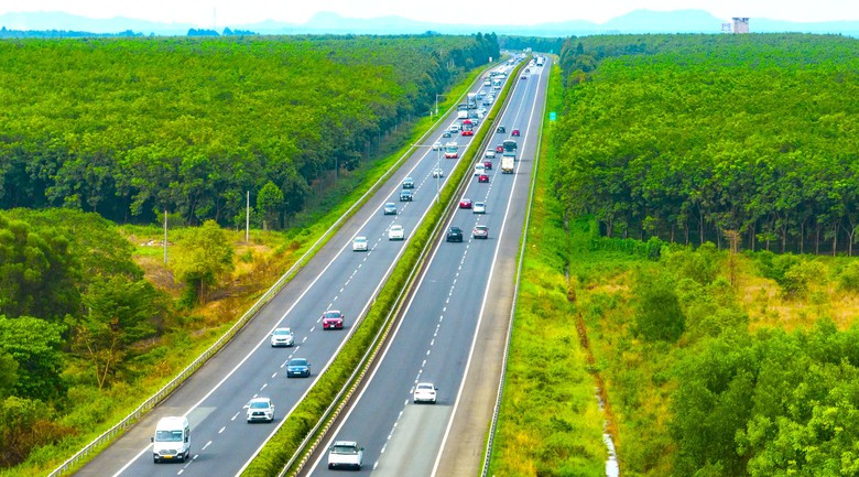 Bộ X&acirc;y dựng phản hồi kiến nghị bất cập biển b&aacute;o giao th&ocirc;ng- Ảnh 1.