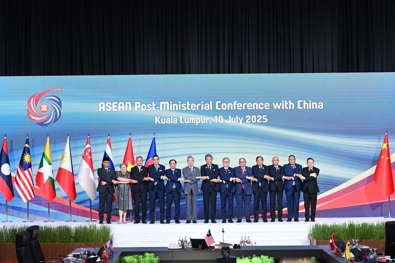 Ghi nhận tiến triển trong đàm phán Bộ Quy tắc ứng xử ở Biển Đông giữa ASEAN - Trung Quốc- Ảnh 1. Ghi nhận tiến triển trong đàm phán Bộ Quy tắc ứng xử ở Biển Đông giữa ASEAN - Trung Quốc- Ảnh 1.