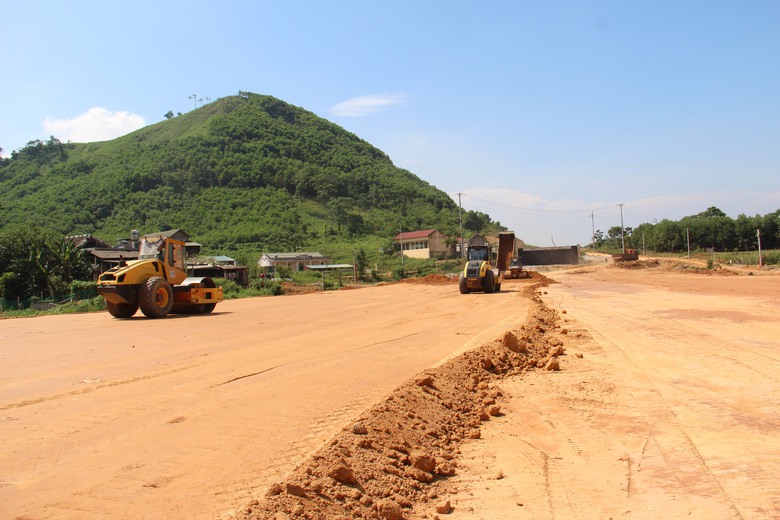 Cao tốc Tuy&ecirc;n Quang - H&agrave; Giang: Tăng tốc thi c&ocirc;ng, nỗ lực c&aacute;n đ&iacute;ch đ&uacute;ng hạn 19/12- Ảnh 5.