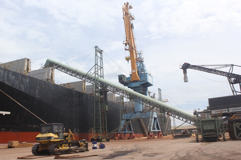 Cảng biển Hà Tĩnh phát triển mạnh nhờ hành lang pháp lý minh bạch của Luật Hàng hải mới- Ảnh 3. Cảng biển Hà Tĩnh phát triển mạnh nhờ hành lang pháp lý minh bạch của Luật Hàng hải mới- Ảnh 3.