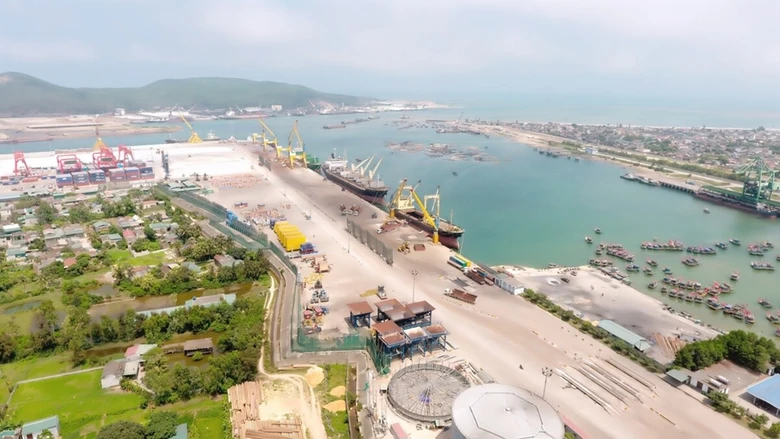 Ưu ti&ecirc;n đầu tư luồng Nam Nghi Sơn cho t&agrave;u trọng tải đến 50.000 tấn- Ảnh 1.