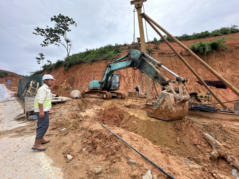 Cao tốc Tuy&ecirc;n Quang - H&agrave; Giang: Tăng tốc thi c&ocirc;ng, nỗ lực c&aacute;n đ&iacute;ch đ&uacute;ng hạn 19/12- Ảnh 11.