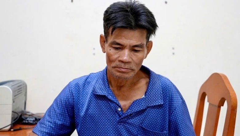 Bắt n&oacute;ng đối tượng liều lĩnh v&agrave;o trụ sở UBND phường B&igrave;nh Thuận trộm xe m&aacute;y- Ảnh 1.