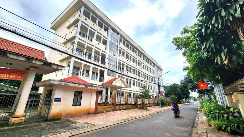 Đắk Lắk: Tất bật cải tạo nh&agrave; ở phục vụ gần 1.000 c&aacute;n bộ l&agrave;m việc tại trung t&acirc;m h&agrave;nh ch&iacute;nh - Ảnh 2.