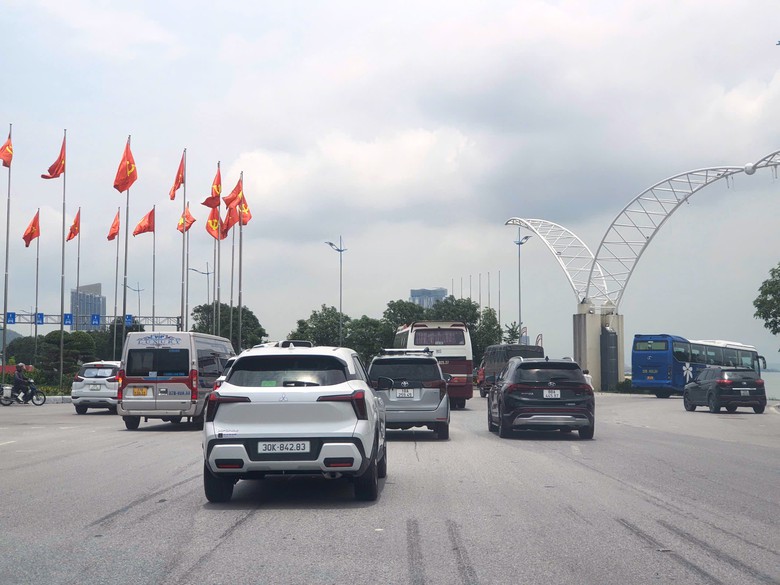 Cần sớm khắc phục t&igrave;nh trạng mờ vạch kẻ đường tr&ecirc;n QL18 đoạn qua TP Hạ Long- Ảnh 5.