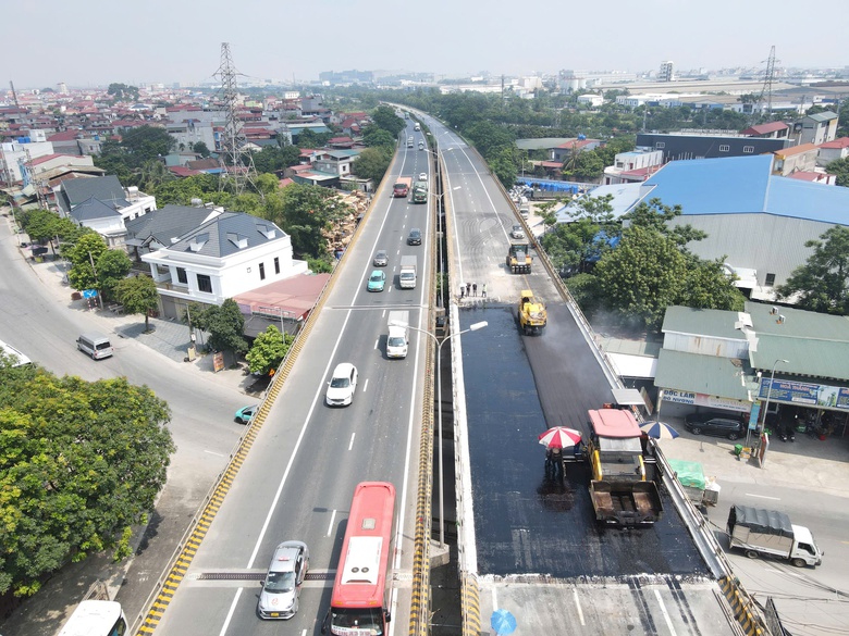 Cầu huyết mạch trên QL18 thông xe, tài xế vui mừng không còn lo tắc đường- Ảnh 23. Cầu huyết mạch trên QL18 thông xe, tài xế vui mừng không còn lo tắc đường- Ảnh 23.