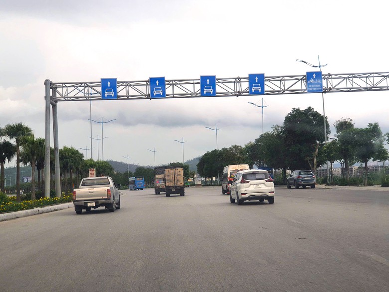 Cần sớm khắc phục t&igrave;nh trạng mờ vạch kẻ đường tr&ecirc;n QL18 đoạn qua TP Hạ Long- Ảnh 6.