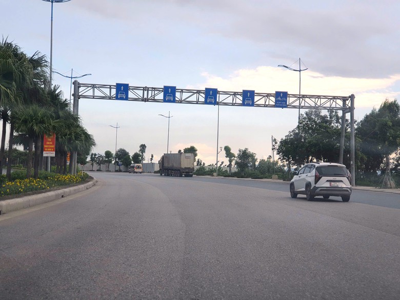 Cần sớm khắc phục t&igrave;nh trạng mờ vạch kẻ đường tr&ecirc;n QL18 đoạn qua TP Hạ Long- Ảnh 7.