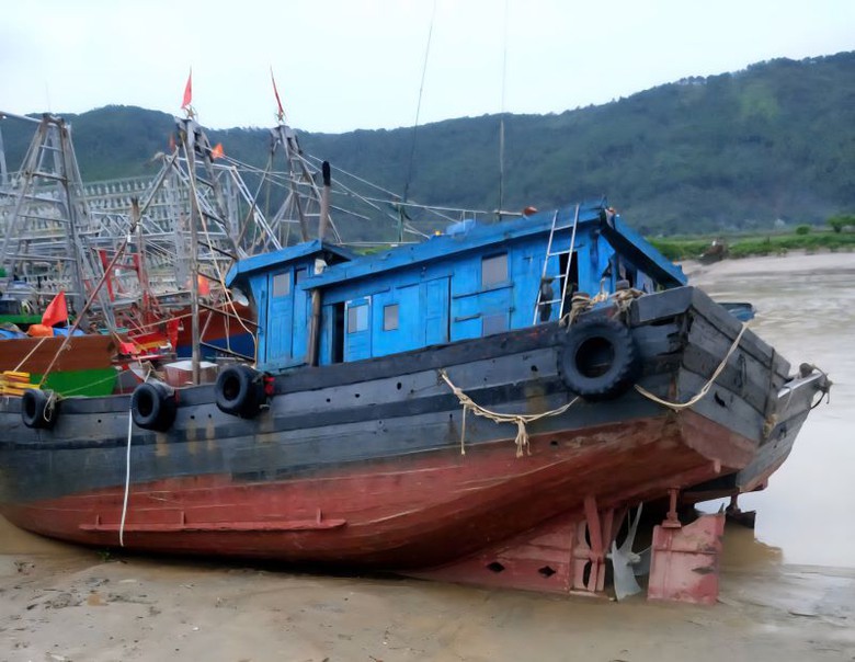 Thanh Hóa: Cảng Hòa Lộc bồi lắng, ngư dân lo tàu thuyền mắc cạn- Ảnh 3. Thanh Hóa: Cảng Hòa Lộc bồi lắng, ngư dân lo tàu thuyền mắc cạn- Ảnh 3.