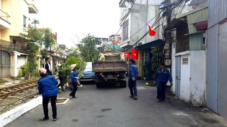 Hải Phòng quyết liệt xóa lối đi tự mở qua đường sắt- Ảnh 2. Hải Phòng quyết liệt xóa lối đi tự mở qua đường sắt- Ảnh 2.