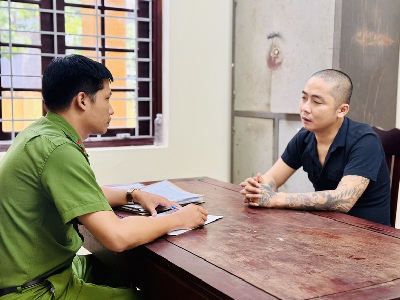 Bắt giữ đối tượng ch&eacute;m người g&acirc;y thương tật 33% do m&acirc;u thuẫn bu&ocirc;n b&aacute;n- Ảnh 1.