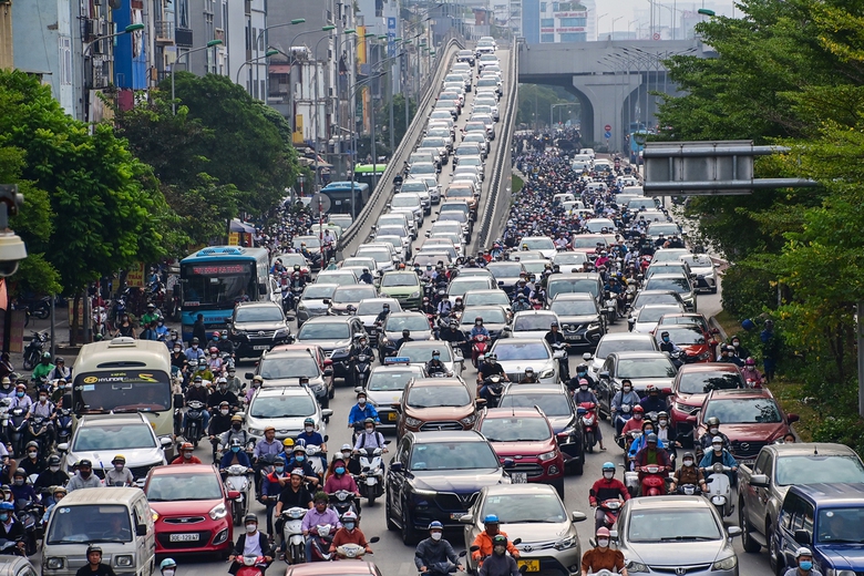 Từ th&aacute;ng 7/2026, H&agrave; Nội cấm xe m&aacute;y chạy xăng trong V&agrave;nh đai 1- Ảnh 1.