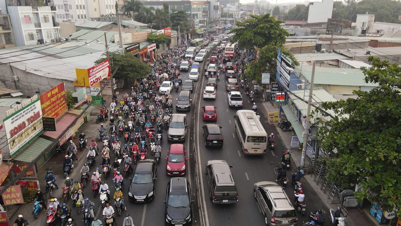 Giao th&ocirc;ng mở đường cho si&ecirc;u đ&ocirc; thị TP.HCM bứt ph&aacute;- Ảnh 2.