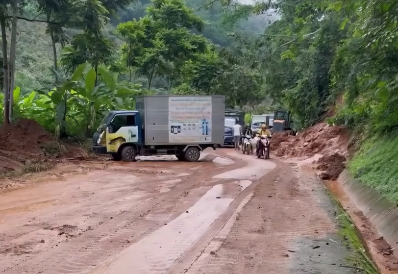 Sơn La: Mưa lớn g&acirc;y sạt lở, 1 người bị lũ cuốn tr&ocirc;i- Ảnh 2.