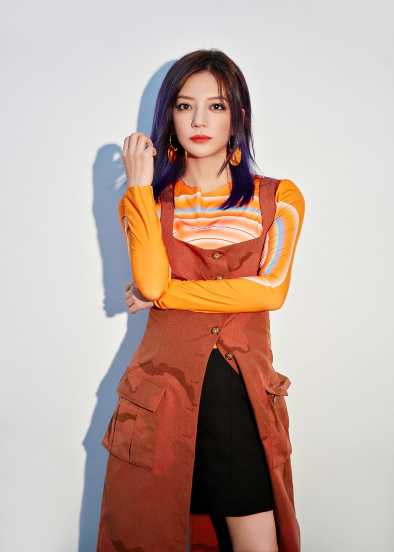 Anh trai Triệu Vy lên tiếng khi cô bị nghi liên quan đường dây buôn người sang Myanmar- Ảnh 2. Anh trai Triệu Vy lên tiếng khi cô bị nghi liên quan đường dây buôn người sang Myanmar- Ảnh 2.