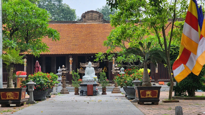 Chi&ecirc;m b&aacute;i ch&ugrave;a cổ lưu giữ nhiều b&aacute;u vật trong quần thể di sản thế giới mới ở Bắc Ninh- Ảnh 5.