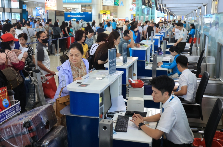 Gỡ n&uacute;t thắt đầu tư hạ tầng h&agrave;ng kh&ocirc;ng- Ảnh 2.