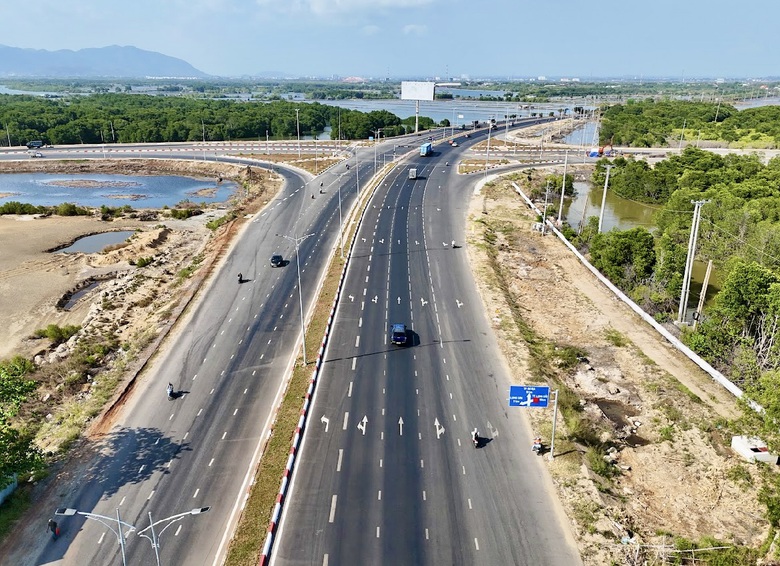 Ngắm diện mạo mới nhất của đại lộ ven biển ph&iacute;a Đ&ocirc;ng 7.000 tỷ nối TP.HCM - L&acirc;m Đồng- Ảnh 5.
