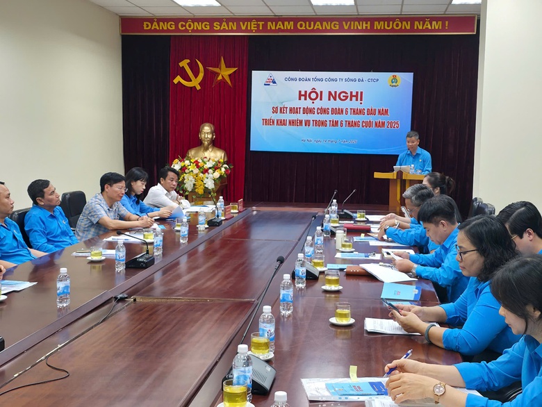 Lan tỏa thi đua, khơi dậy s&aacute;ng kiến trong lao động sản xuất tại Tổng c&ocirc;ng ty S&ocirc;ng Đ&agrave;- Ảnh 1.
