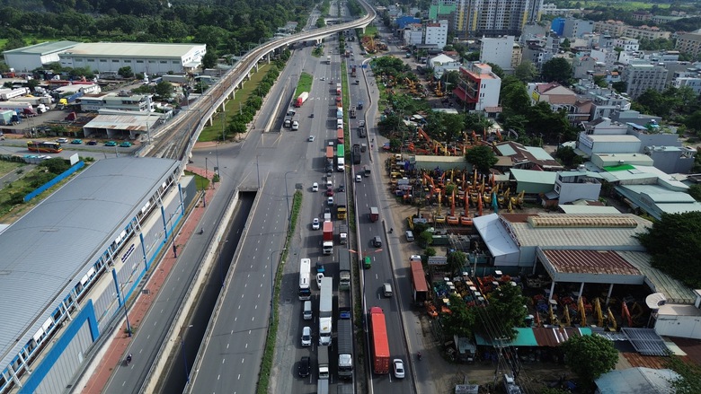 TP.HCM ban h&agrave;nh quy định ph&aacute;t triển đ&ocirc; thị theo hướng ph&aacute;t triển giao th&ocirc;ng c&ocirc;ng cộng- Ảnh 2.