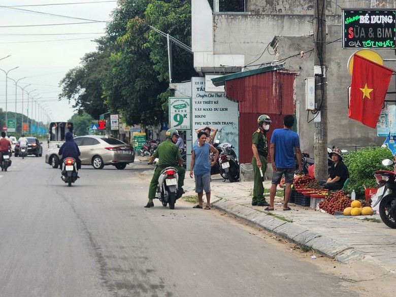 Thanh H&oacute;a: H&agrave;nh lang QL47 bị lấn chiếm, tiềm ẩn nguy cơ tai nạn giao th&ocirc;ng- Ảnh 3.