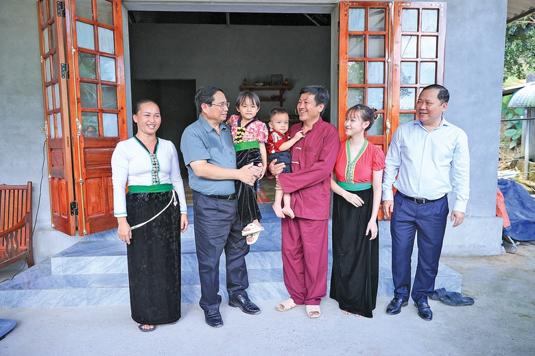 Tăng tốc x&oacute;a nh&agrave; tạm, dột n&aacute;t tr&ecirc;n to&agrave;n quốc- Ảnh 1.