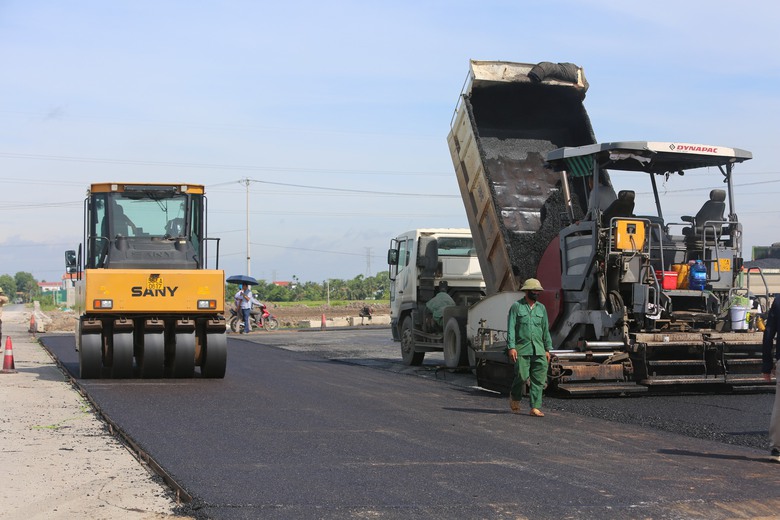 Vướng mặt bằng, thiếu vật liệu, dự &aacute;n hơn 1.000 tỷ đồng ở Thanh Ho&aacute; c&oacute; về đ&iacute;ch đ&uacute;ng hẹn?- Ảnh 5.