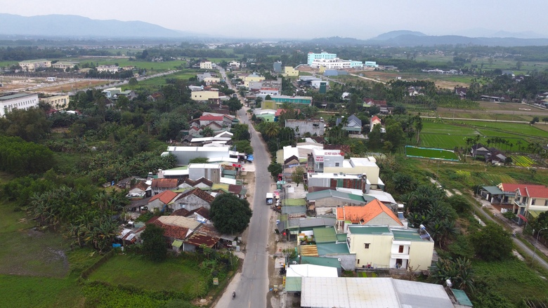 Quảng Ngãi chuẩn bị hàng chục khu tái định cư phục vụ đường sắt tốc độ cao Bắc - Nam- Ảnh 2. Quảng Ngãi chuẩn bị hàng chục khu tái định cư phục vụ đường sắt tốc độ cao Bắc - Nam- Ảnh 2.