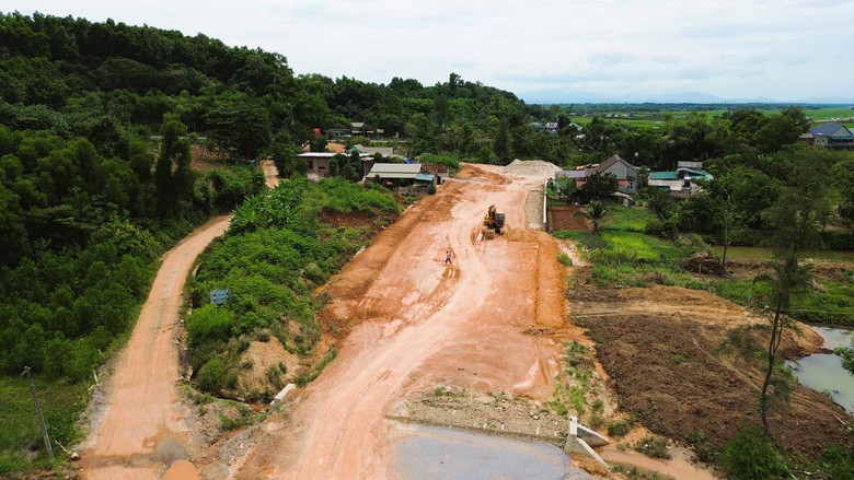 Dự &aacute;n đường tr&aacute;nh Đ&ocirc;ng H&agrave; đua nước r&uacute;t ho&agrave;n th&agrave;nh nhưng mặt bằng c&ograve;n vướng mắc- Ảnh 4.