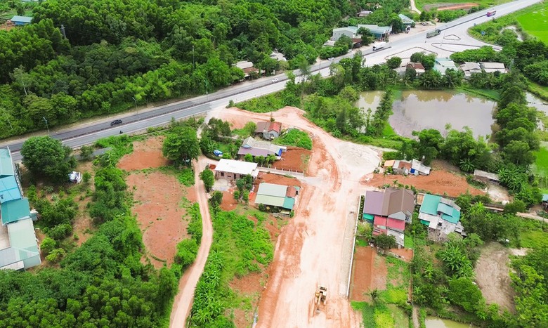Dự &aacute;n đường tr&aacute;nh Đ&ocirc;ng H&agrave; đua nước r&uacute;t ho&agrave;n th&agrave;nh nhưng mặt bằng c&ograve;n vướng mắc- Ảnh 5.