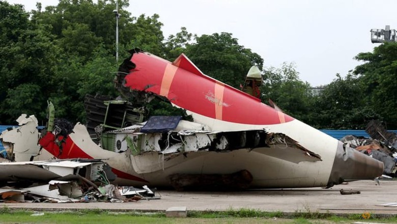 Vụ tai nạn m&aacute;y bay Air India thổi b&ugrave;ng tranh c&atilde;i về việc lắp camera gi&aacute;m s&aacute;t phi c&ocirc;ng- Ảnh 1.