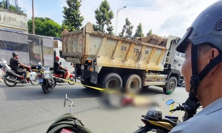 Hiện trường vụ tai nạn khiến 2 người thương vong.