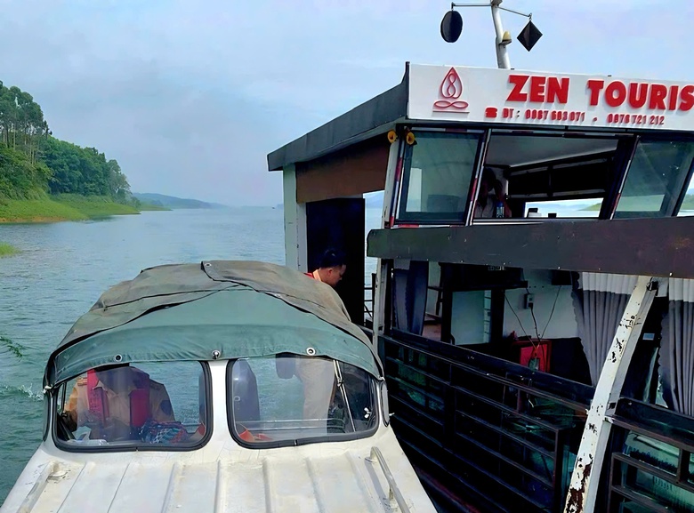 M&ugrave;a mưa lũ cận kề, L&agrave;o Cai siết chặt an to&agrave;n giao th&ocirc;ng đường thủy- Ảnh 3.