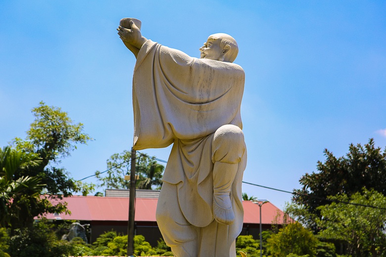 Chiêm ngưỡng ngôi chùa dát vàng độc đáo ở Hưng Yên- Ảnh 18. Chiêm ngưỡng ngôi chùa dát vàng độc đáo ở Hưng Yên- Ảnh 18.