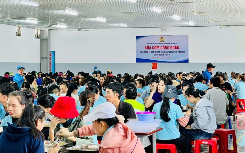 Lan tỏa y&ecirc;u thương từ &ldquo;Bữa cơm C&ocirc;ng đo&agrave;n&rdquo;- Ảnh 2.