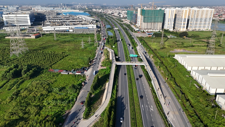 Bắc Ninh giải bài toán ùn tắc giao thông tại khu công nghiệp Quang Châu- Ảnh 8. Bắc Ninh giải bài toán ùn tắc giao thông tại khu công nghiệp Quang Châu- Ảnh 8.