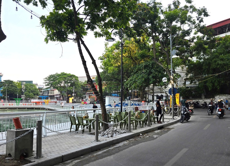 Cần mạnh tay xử l&yacute; t&igrave;nh trạng chiếm dụng c&ocirc;ng vi&ecirc;n, hồ nước ở H&agrave; Nội- Ảnh 5.