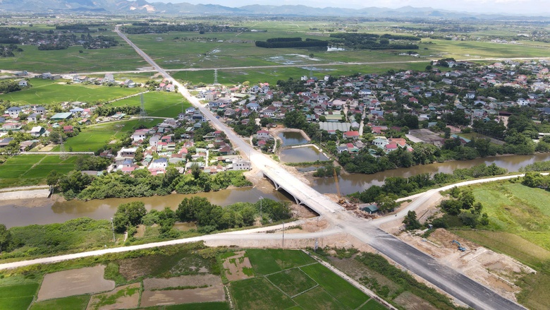 Th&ocirc;ng xe đường Ng&ocirc; Quyền k&eacute;o d&agrave;i, kỳ vọng ph&aacute;t triển mới của H&agrave; Tĩnh- Ảnh 3.