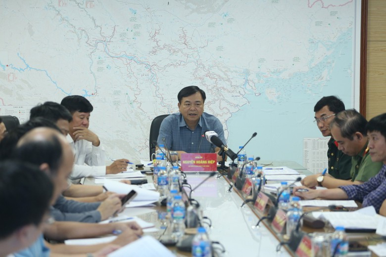 Sáng mai 19/7, bão số 3 Wipha đổ bộ biển Đông- Ảnh 2. Sáng mai 19/7, bão số 3 Wipha đổ bộ biển Đông- Ảnh 2.